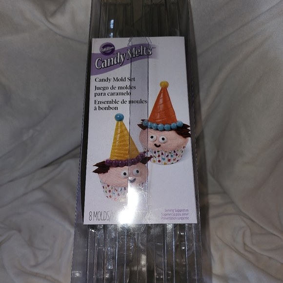 Wilton 2115-2102 Candy Mold - Picture 3 of 4